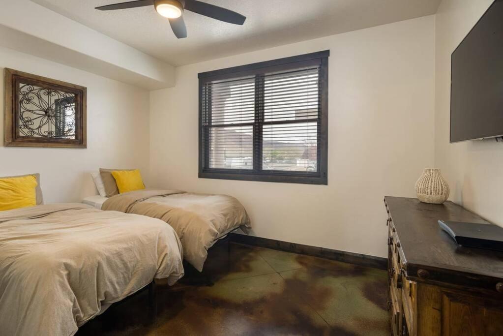 Luxury Downtown Rental Moab Exterior photo